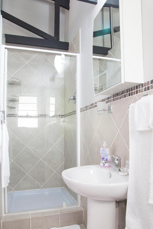 D'Urbanmist Self-Catering Guest House Durbanville Exterior foto